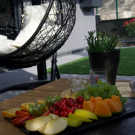 Garden Paradise With Private Parking * Spalato