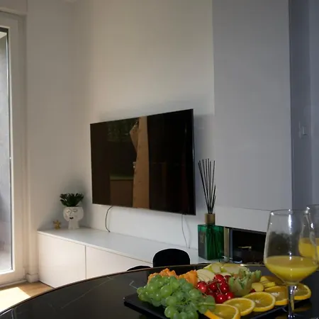 Διαμέρισμα Garden Paradise With Private Parking Σπλιτ