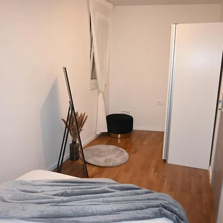 Διαμέρισμα Garden Paradise With Private Parking *